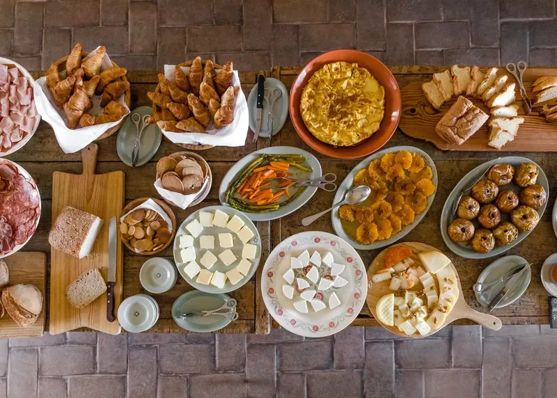 São Lourenço do Barrocal farm-to-table breakfast service