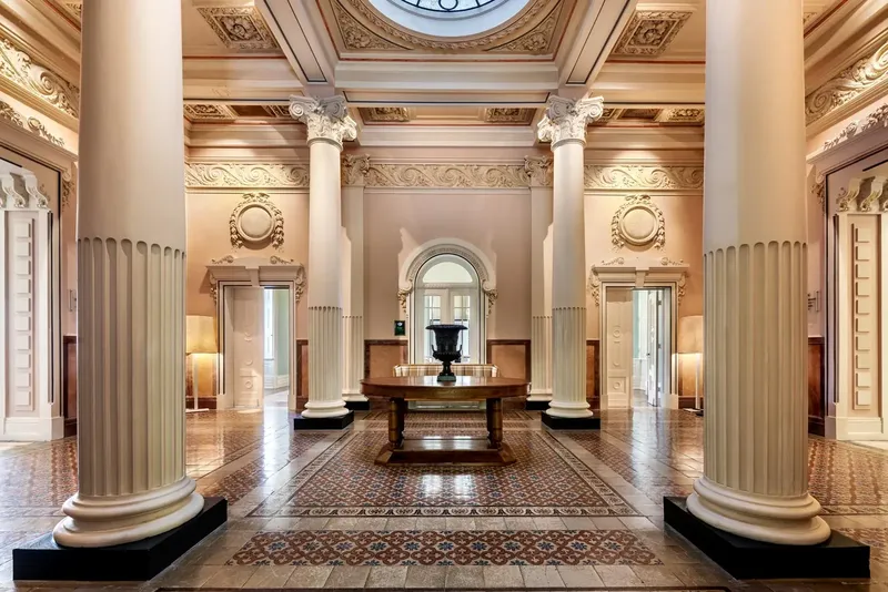 O lobby do centro de conferências do Vidago Palace como área de registo e de chegada